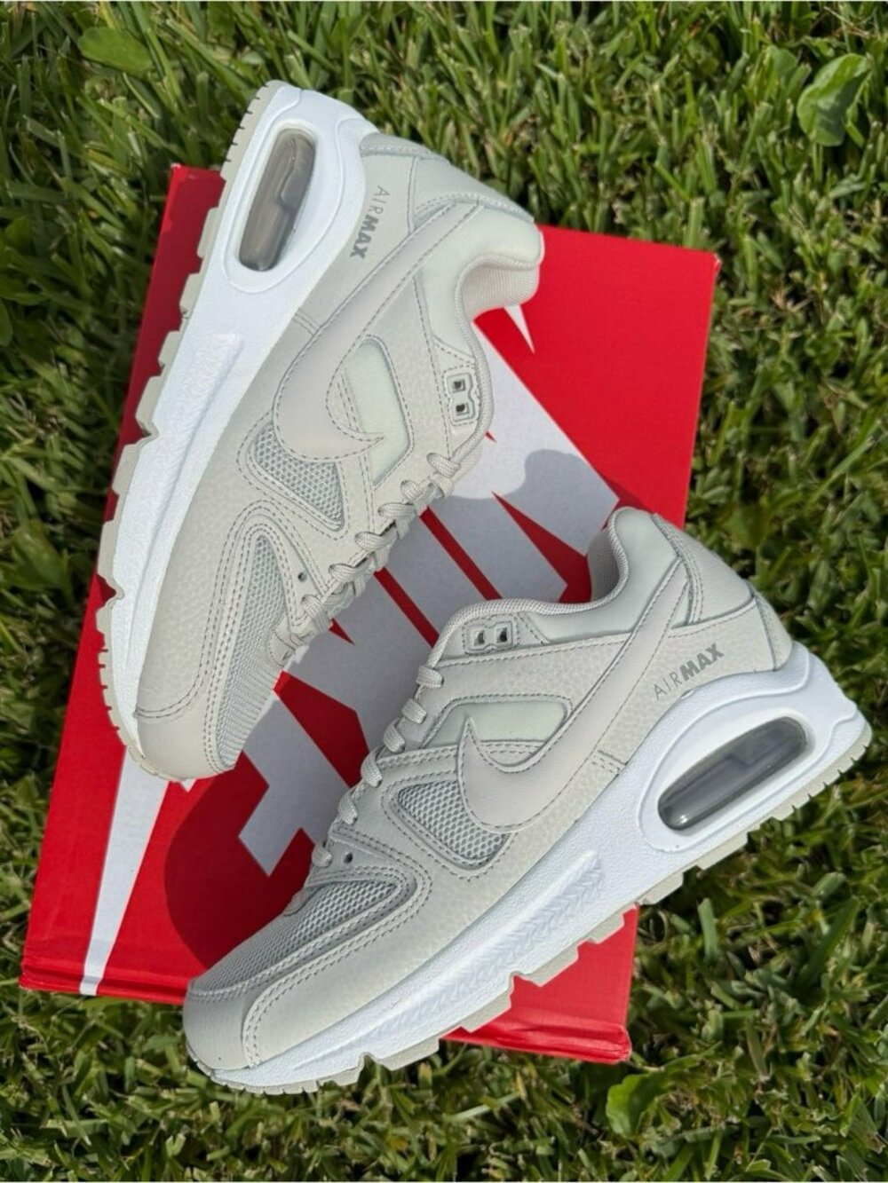 6 WOMEN'S NIKE AIR MAX COMMAND LIGHT BONE / WHITE RUNNING SNEAKERS 397690-018